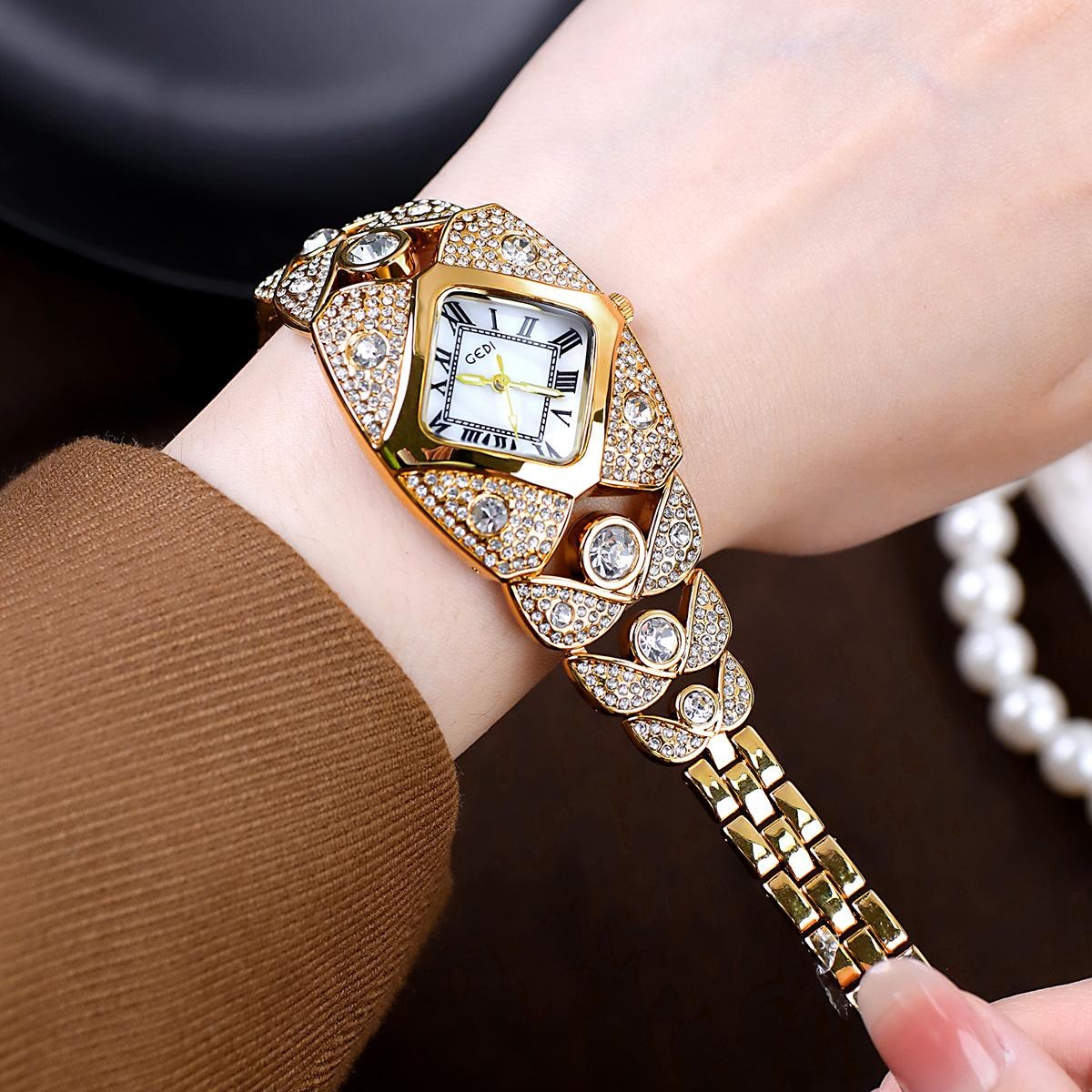 UTHAI L008 ファッショナブルな女性用腕時計、防水、 - Ladies Luxury Watch のレビューと価格