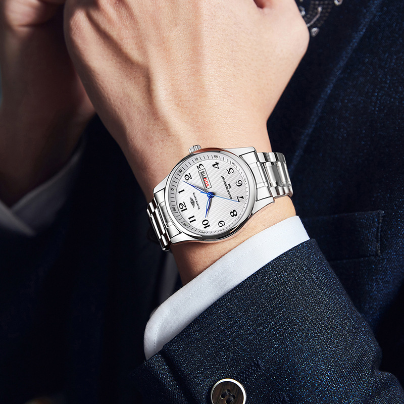 WLISTH 高級ブランドメンズ腕時計クォーツ時計アラビア数 - Luxury Watch Holder For Men のレビューと価格