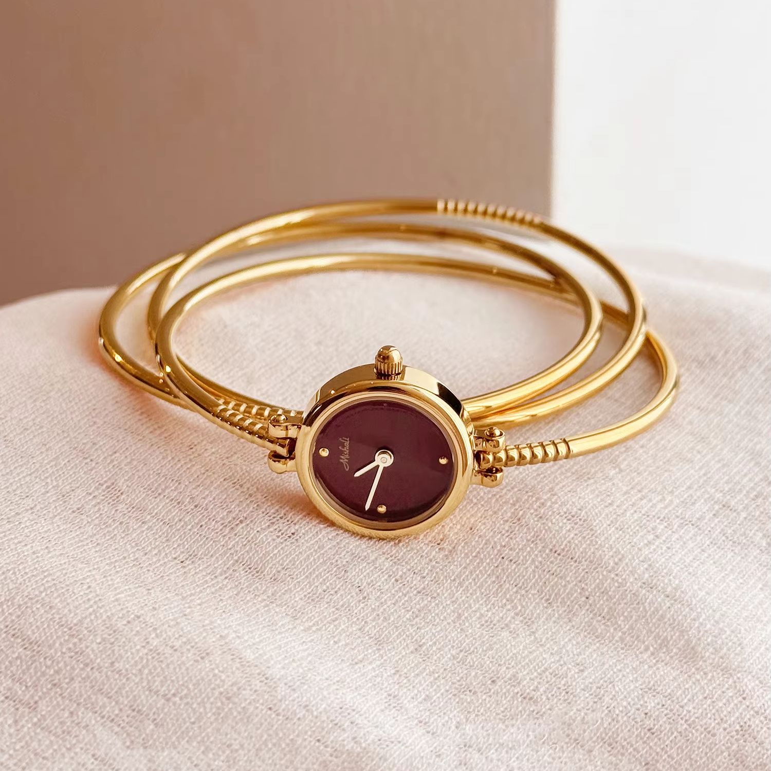 高級レトロブランドオリジナルレディース腕時計ゴールドパーソナ - Luxury Watch Index のレビューと価格