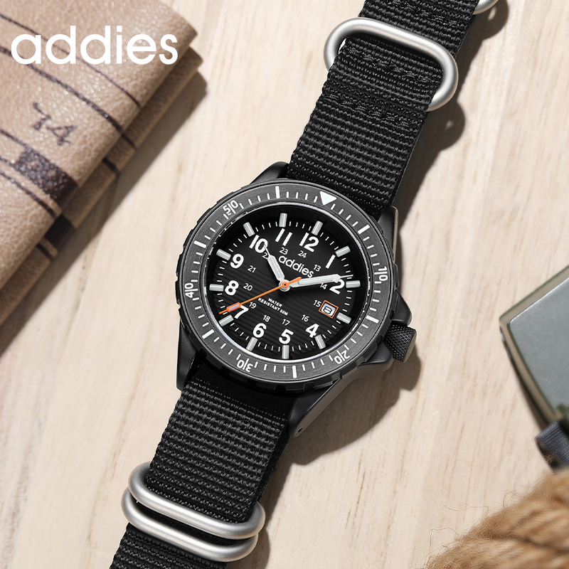 ADDIES 2026 新しいメンズスポーツクォーツ時計ナイ - Diver Watch 300M のレビューと価格