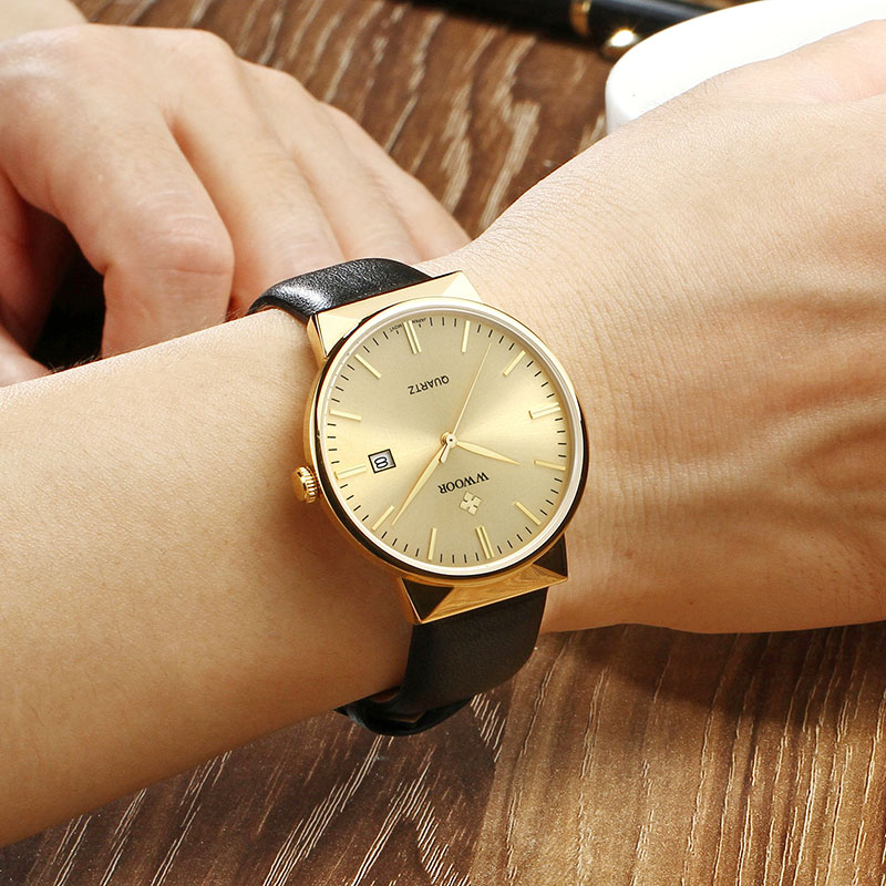 WWOOR メンズ腕時計トップブランドの高級防水本革腕時計メ - Luxury Watch Holder For Men のレビューと価格