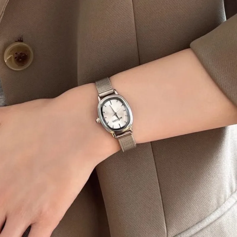 小さなオーバルダイヤルグリーン腕時計シンプルなステンレス鋼レ - Luxury Watch Index のレビューと価格